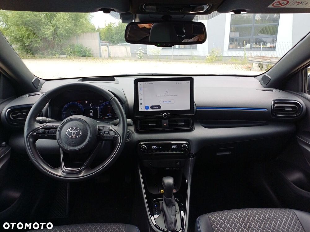 Toyota Yaris Hybrid 1.5 Premiere Edition - 11
