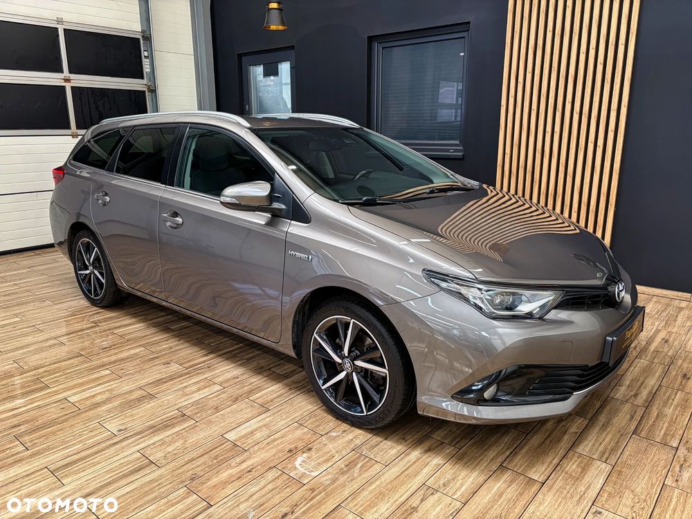 Toyota Auris - 5