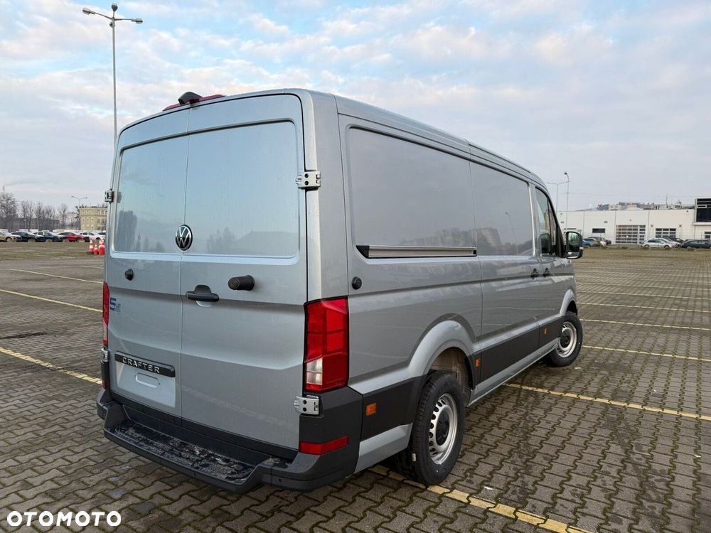 Volkswagen Crafter 35 2.0 TDI L3H3 177 KM AUTOMAT - 5