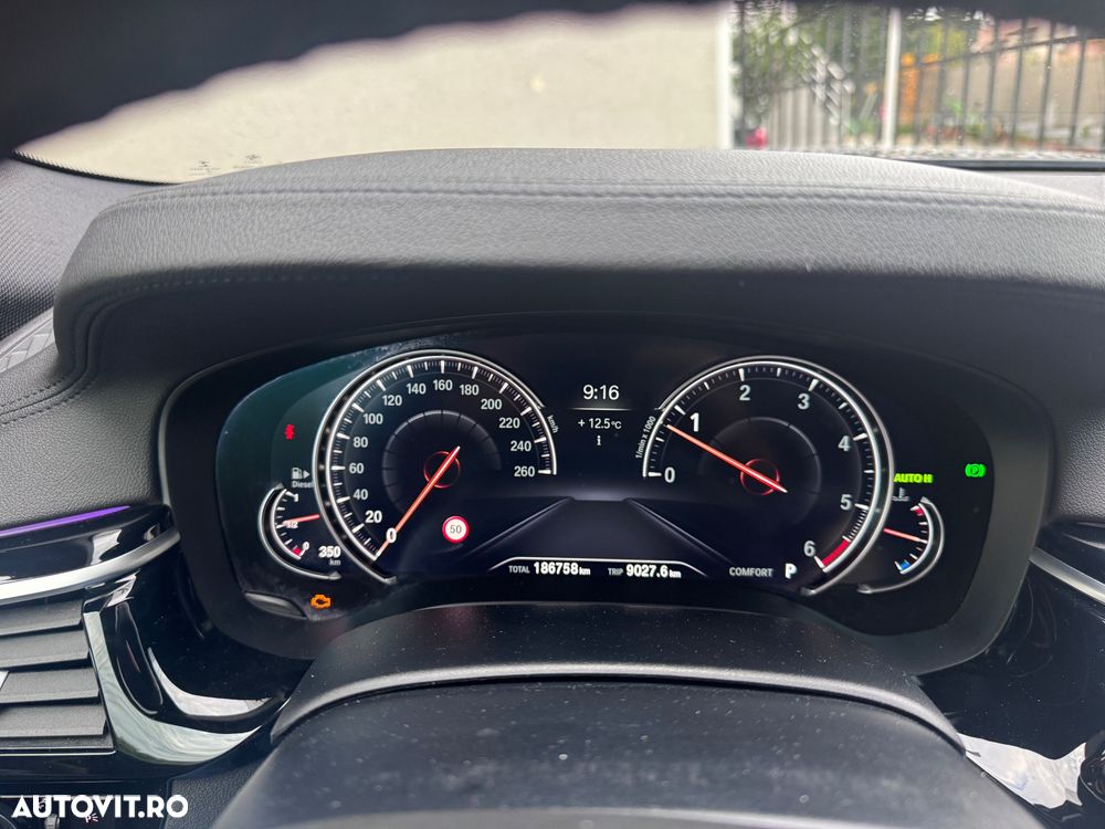 BMW Seria 5 530d xDrive AT - 1