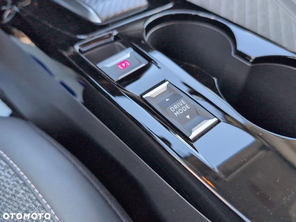 Peugeot 208 - 12
