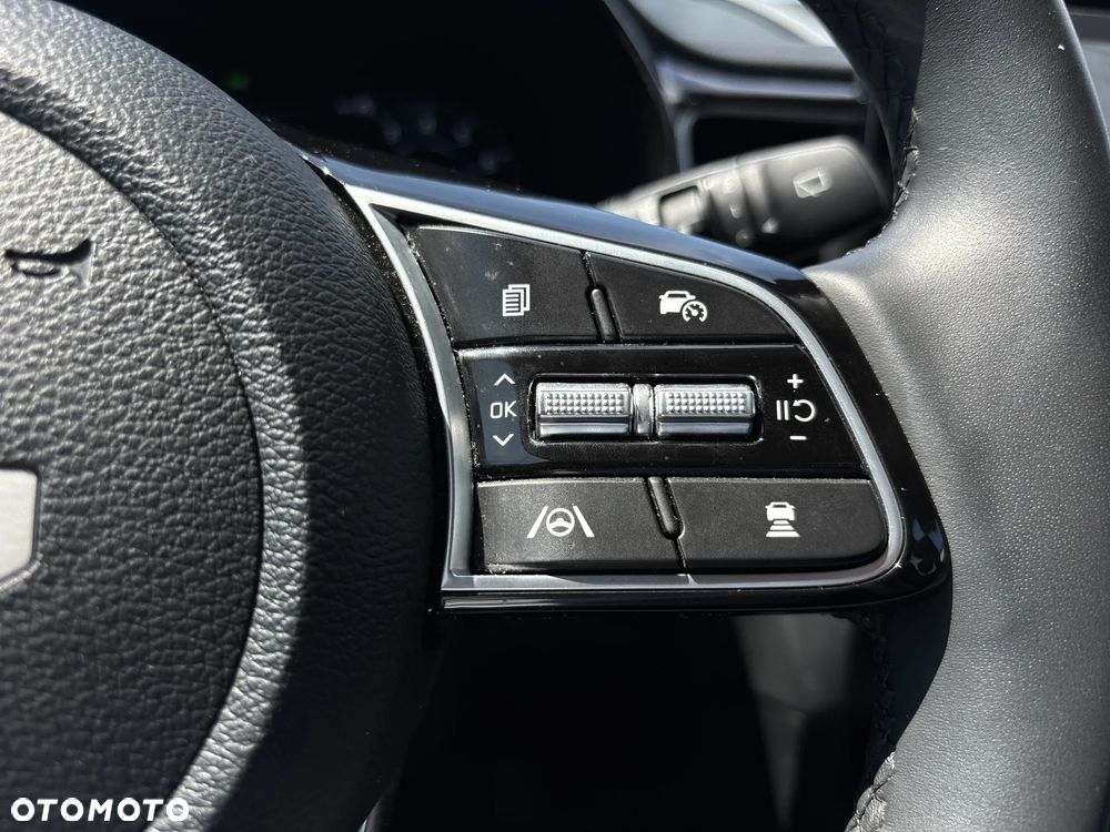 Kia XCeed 1.5 T-GDI Business Line DCT - 23