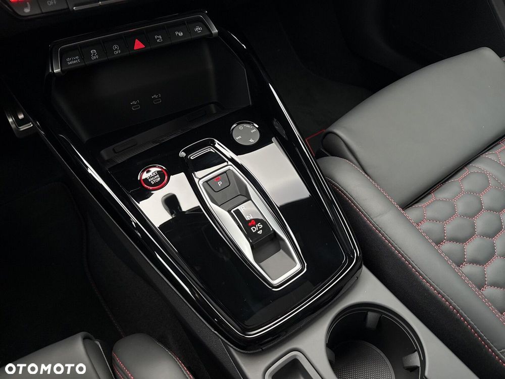 Audi RS3 Sportback - 15