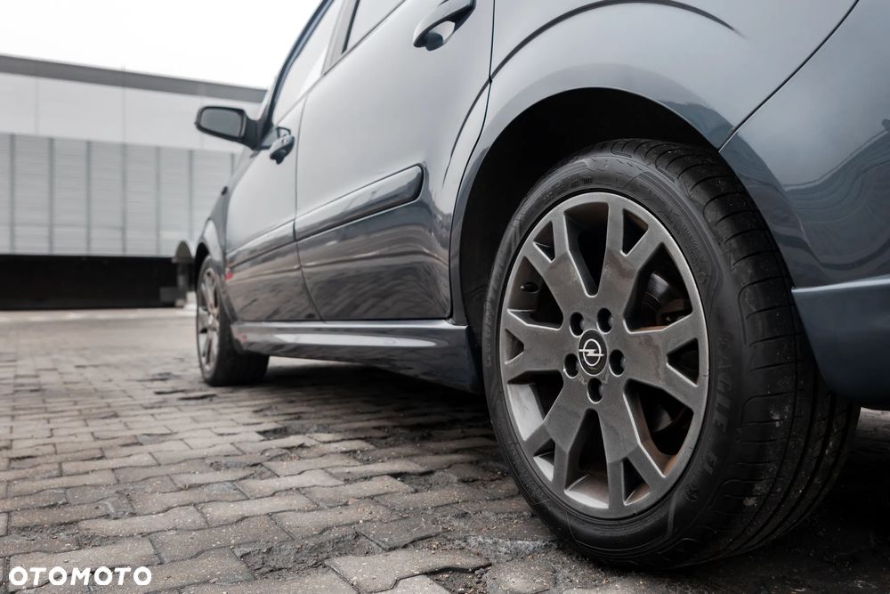 Opel Zafira 1.9 CDTI Cosmo - 32