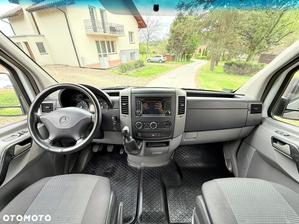 Mercedes-Benz Sprinter - 19