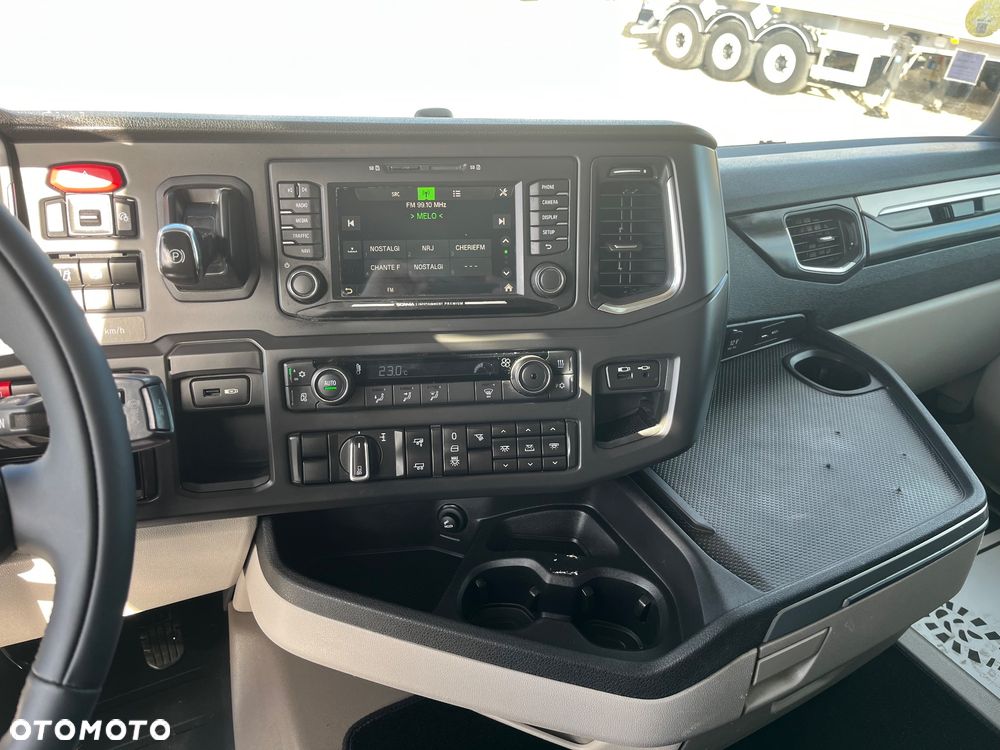 Scania R500 /BOGATA OPCJA/ 6 PODUSZEK/ SKÓRY/ HYDRAULIKA/ Z FRANCJI - 24