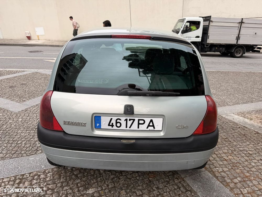 Renault Clio 1.2 16V Extreme - 5