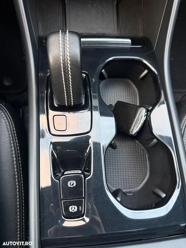 Volvo XC 40 D4 AWD R-Design - 15