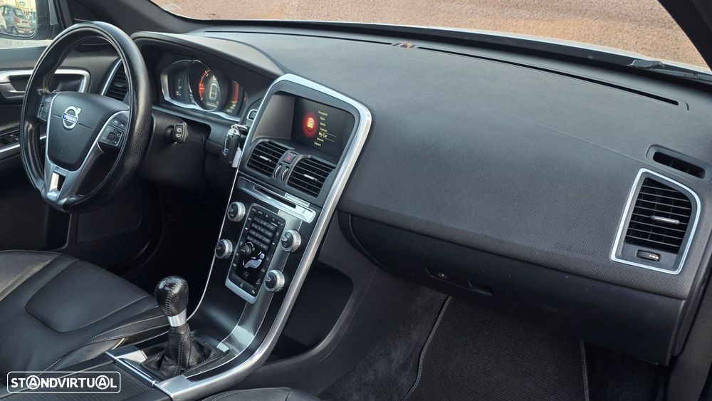 Volvo XC 60 2.4 D5 R-Design AWD S/S 139g - 30