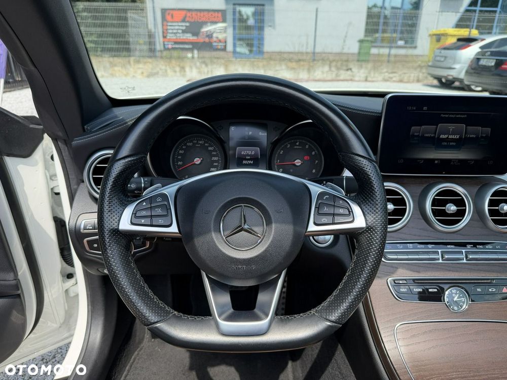 Mercedes-Benz Klasa C 300 9G-TRONIC AMG Line - 18
