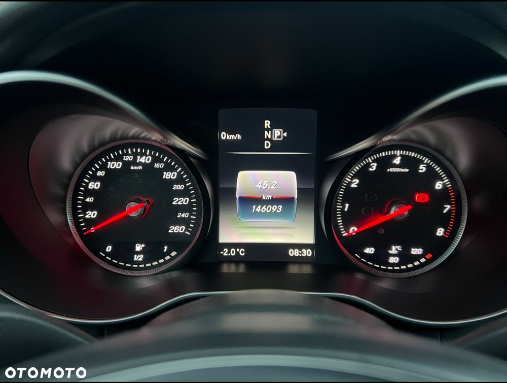 Mercedes-Benz Klasa C 300 7G-TRONIC Exclusive - 25