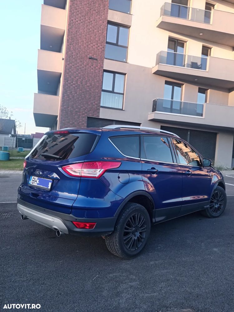 Ford Kuga 2.0 TDCi 4WD Powershift Titanium - 6