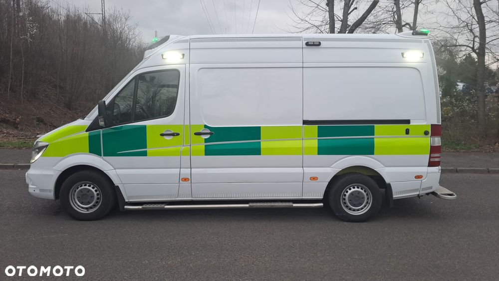 Mercedes-Benz Sprinter 319 CDI Ambulans karetka - 26