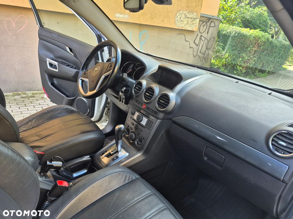 Opel Antara - 17