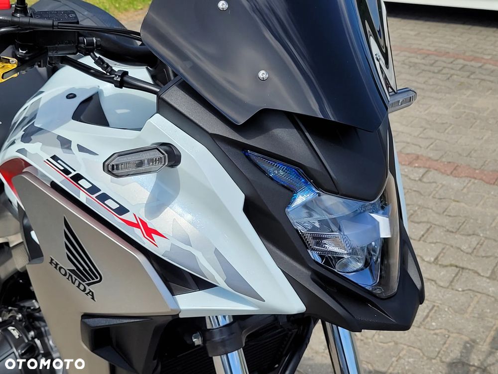 Honda CB - 12