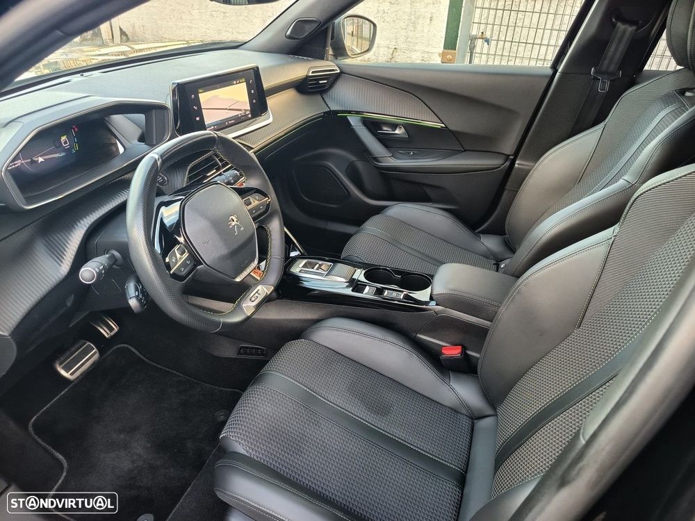 Peugeot e-2008 50 kWh GT - 7
