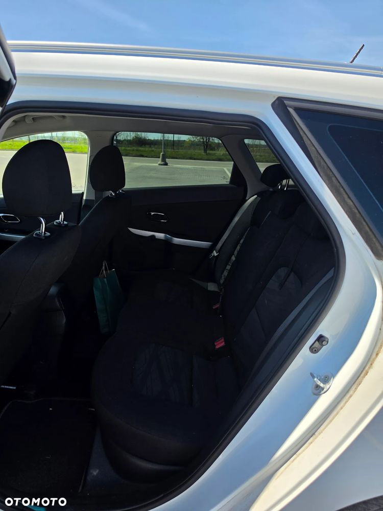 Kia Ceed 1.6 CRDi L DCT - 13