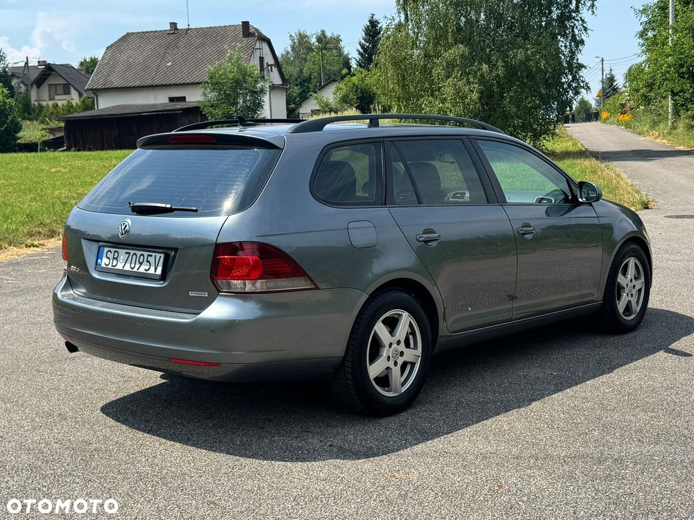 Volkswagen Golf 1.6 TDI DPF BlueMotion - 8