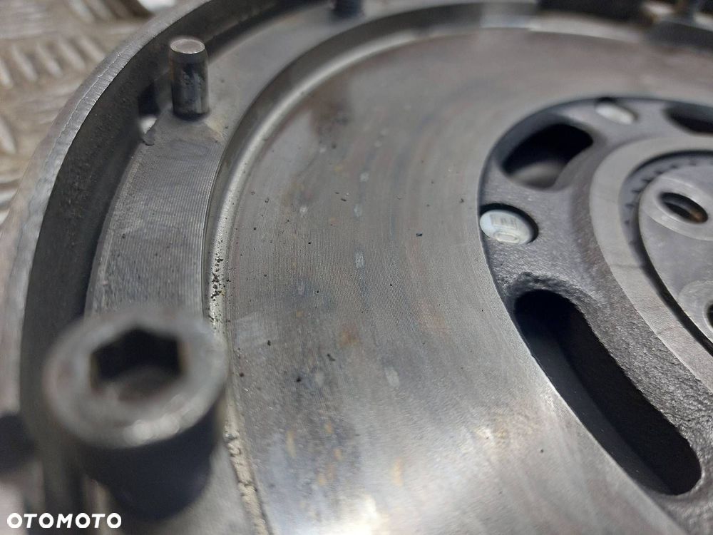 KOŁO DWUMASOWE + TARCZA + DOCISK + ŁOŻYSKO AUDI A6 C5 1.9 TDI - 2