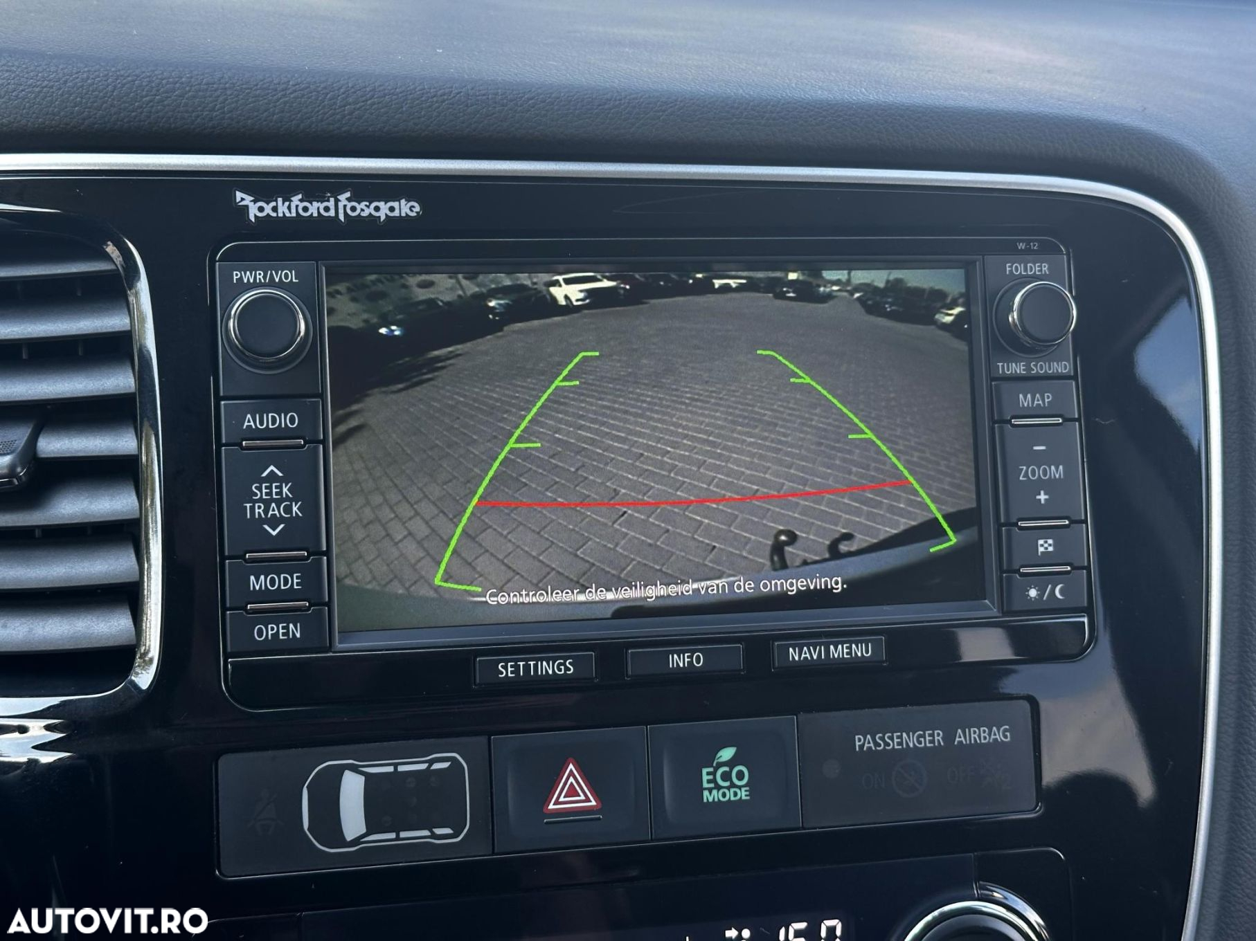 Mitsubishi Outlander - 13