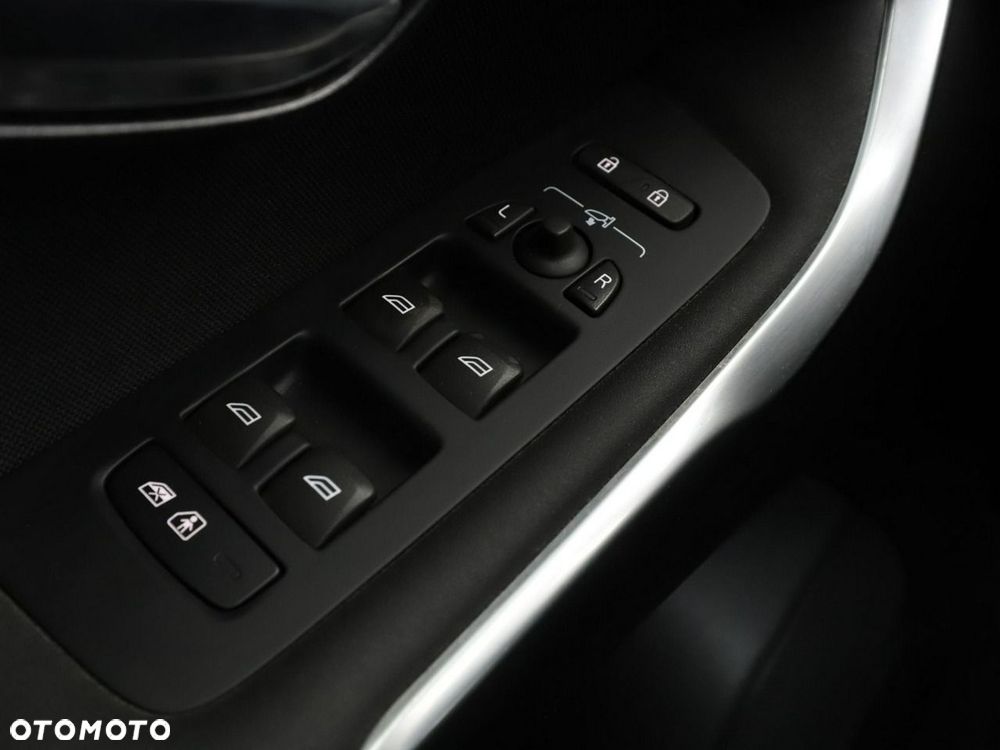 Volvo V40 T2 Linje You - 32