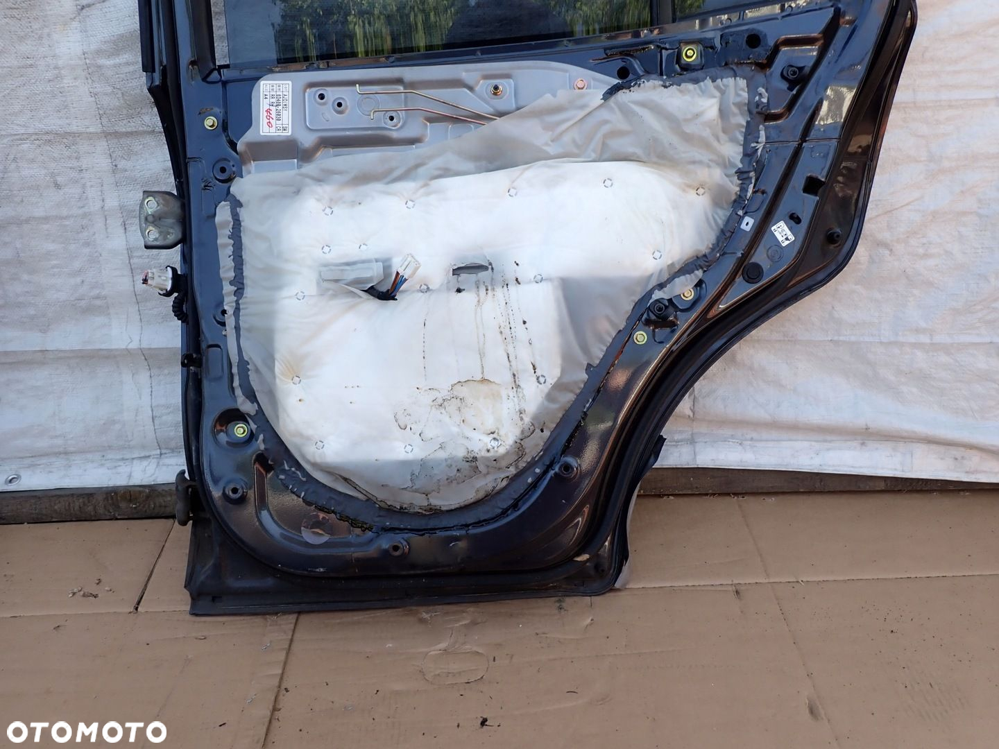 HYUNDAI SANTA FE 01- DRZWI TYLNE PRAWE 5W - 12