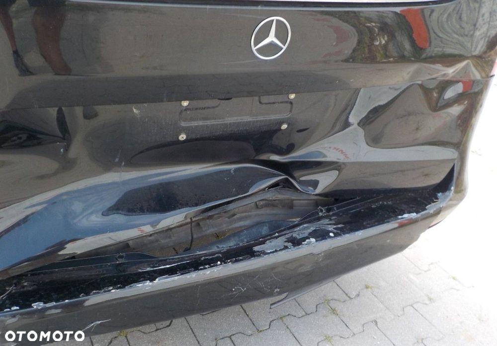 Mercedes-Benz Klasa V - 8