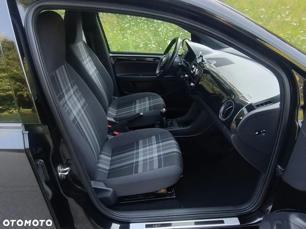 Volkswagen up! club - 16