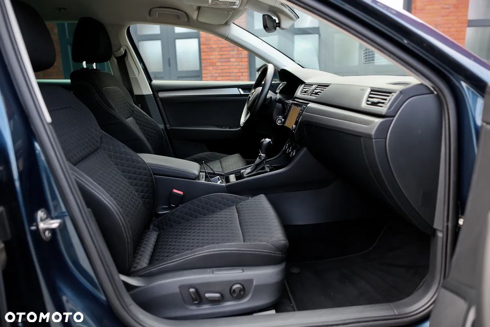 Skoda Superb 2.0 TDI 4x4 DSG Style - 24