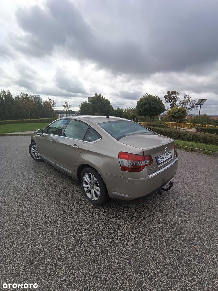 Citroen C5 2012 photo 2