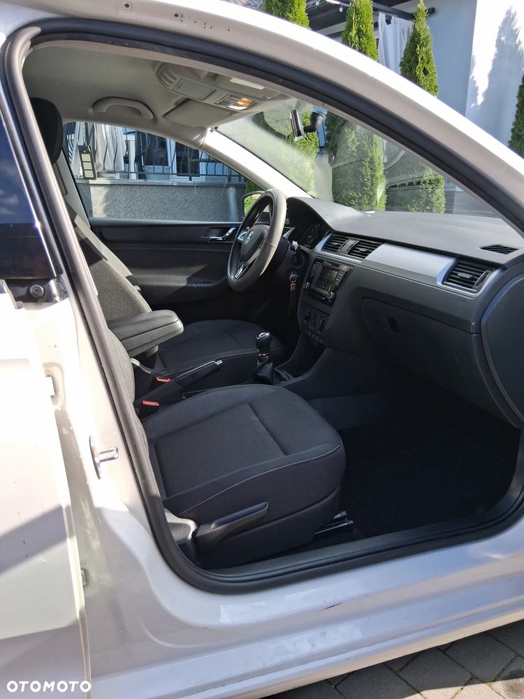 Skoda RAPID 1.2 TSI Ambition - 22