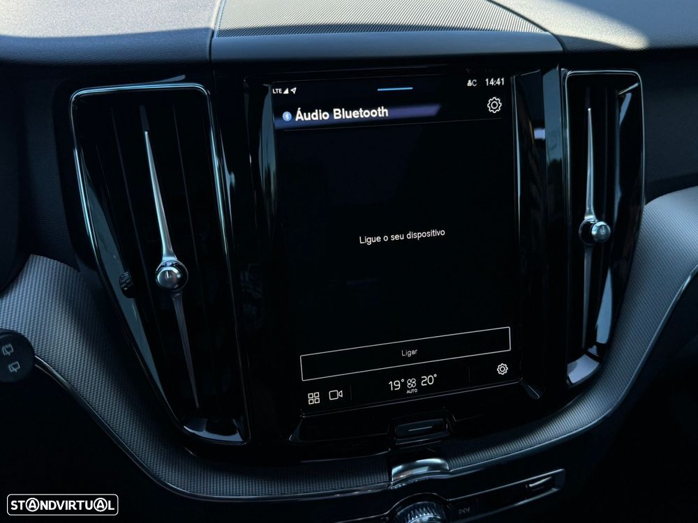 Volvo XC 60 2.0 T6 PHEV Black Edition AWD - 40