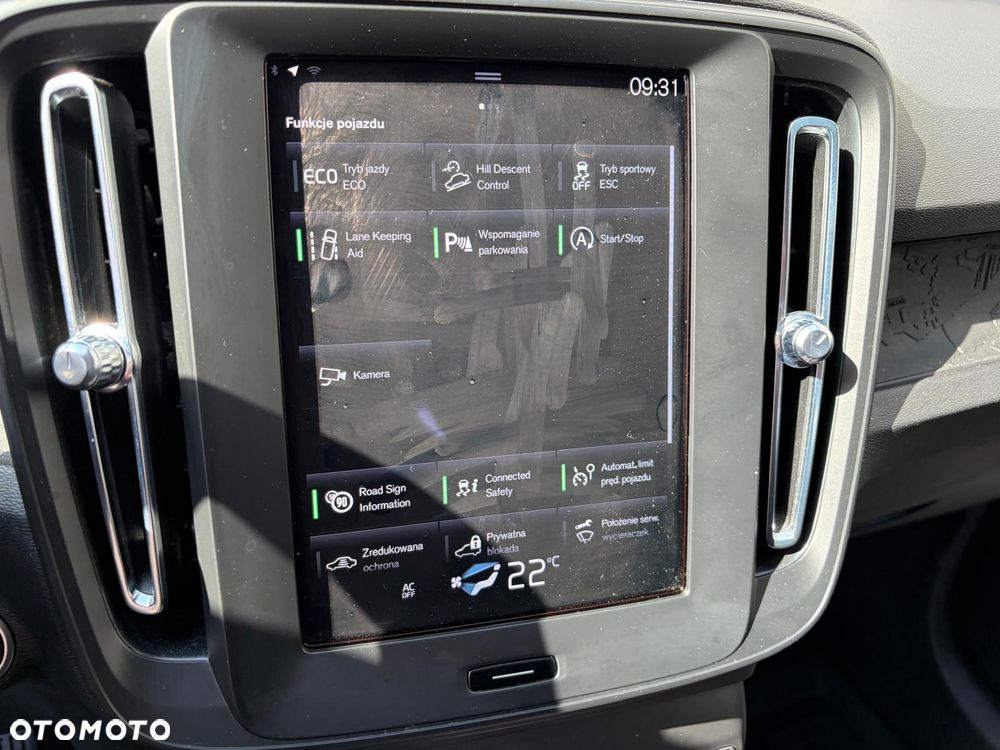 Volvo XC 40 T3 - 19
