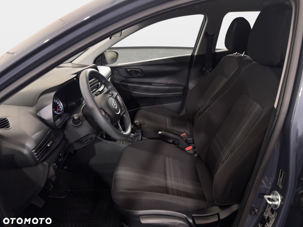 Hyundai i20 - 11