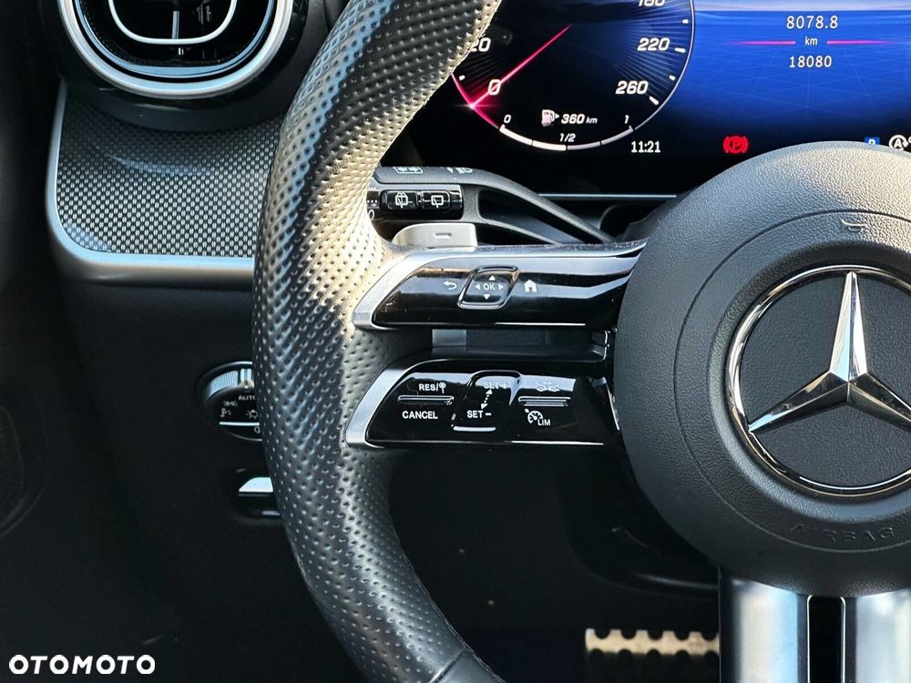 Mercedes-Benz GLC - 12