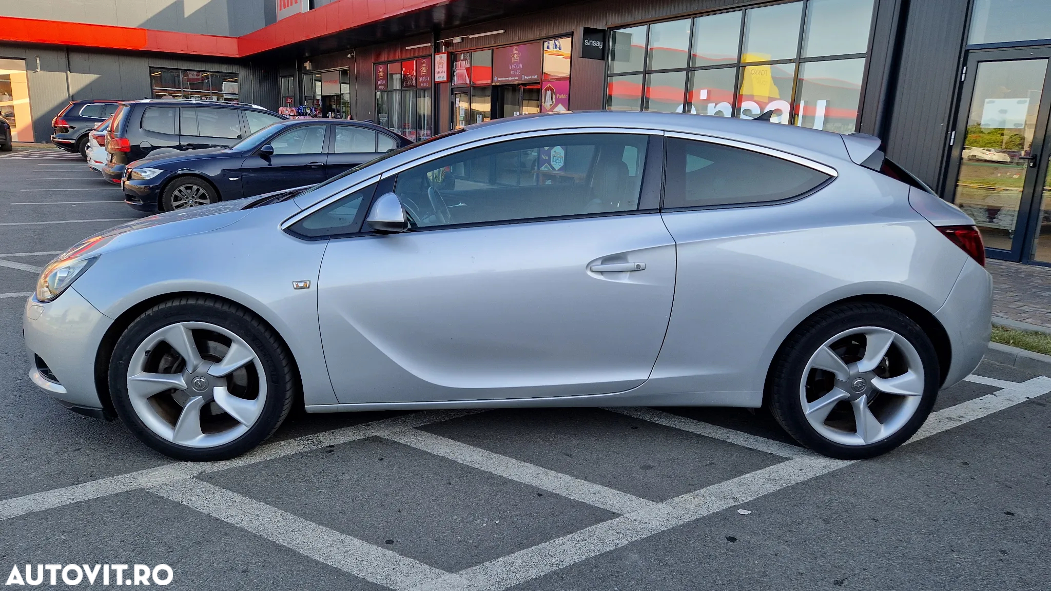 Opel Astra GTC 1.7 CDTI DPF ecoFLEX Start/Stop Edition - 2