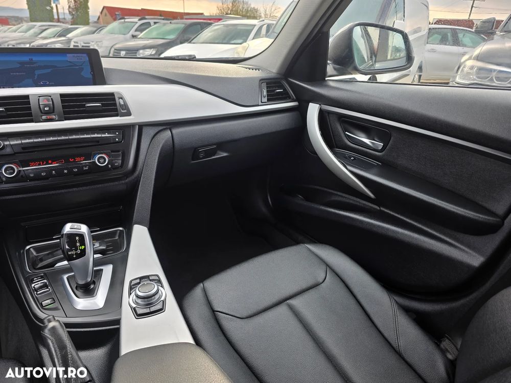 BMW Seria 3 320d DPF Aut. - 11