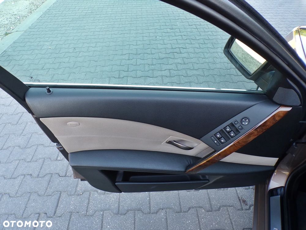 BMW Seria 5 - 17