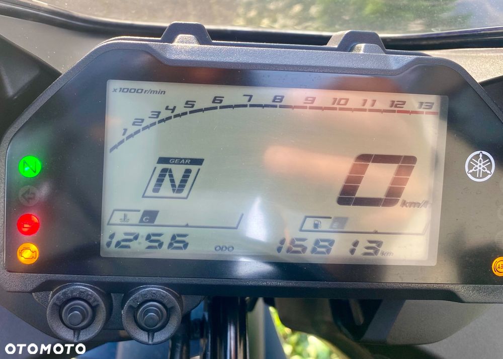 Yamaha R3 - 8