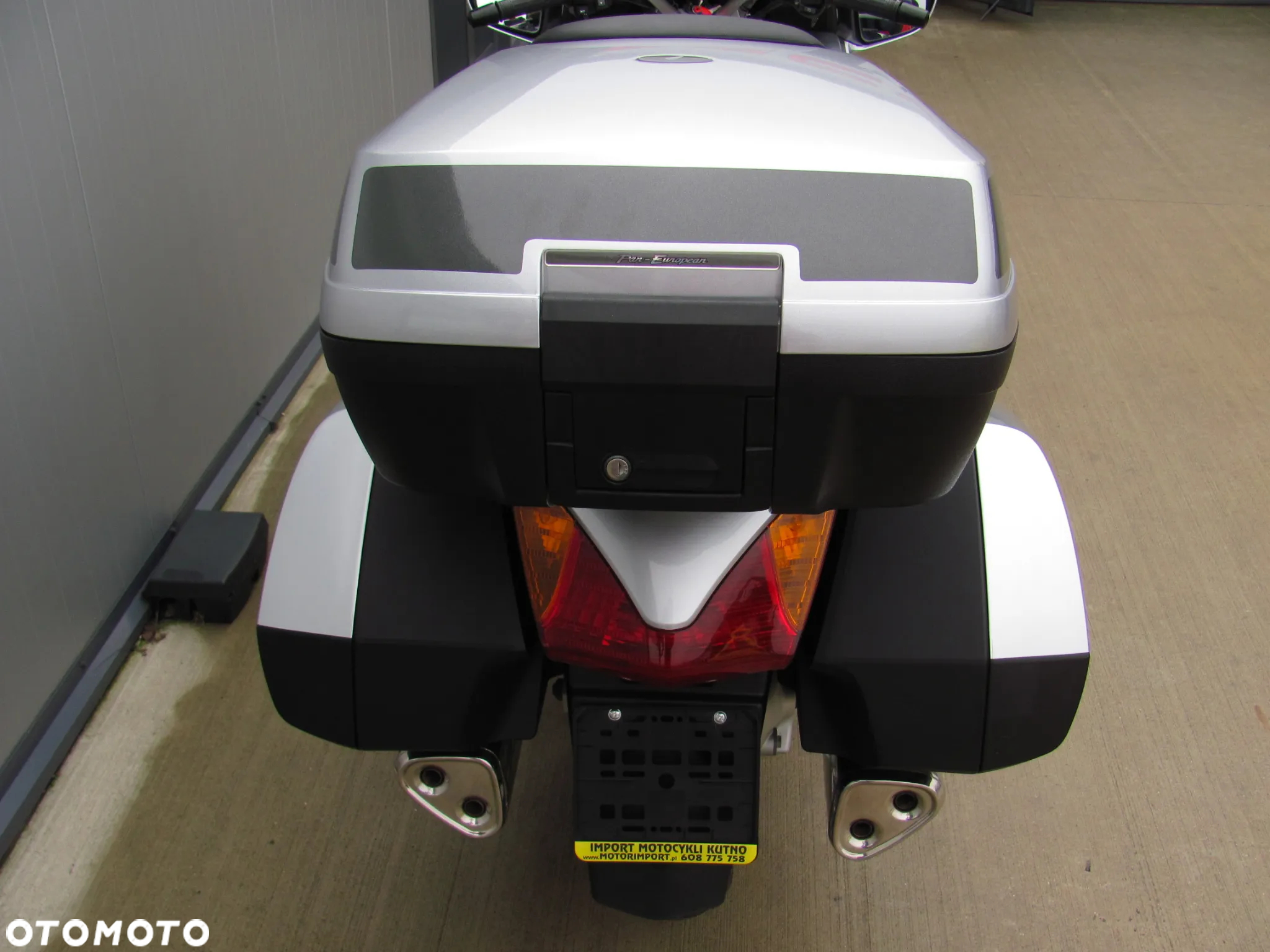 Honda ST - 28