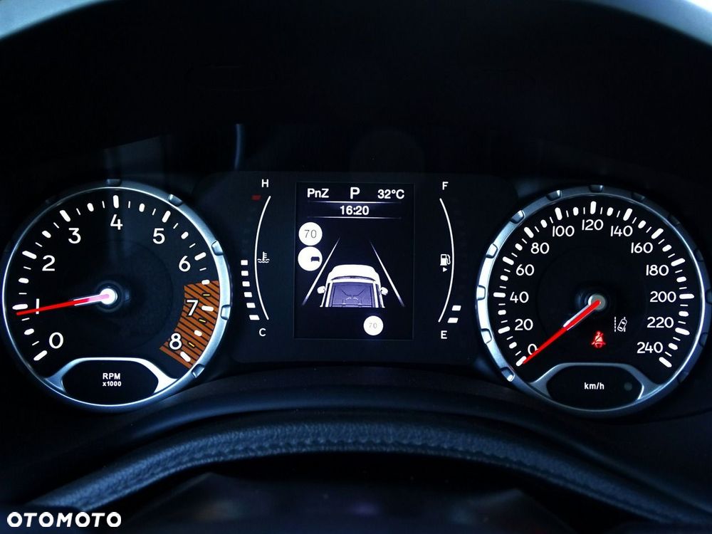 Jeep Renegade - 23