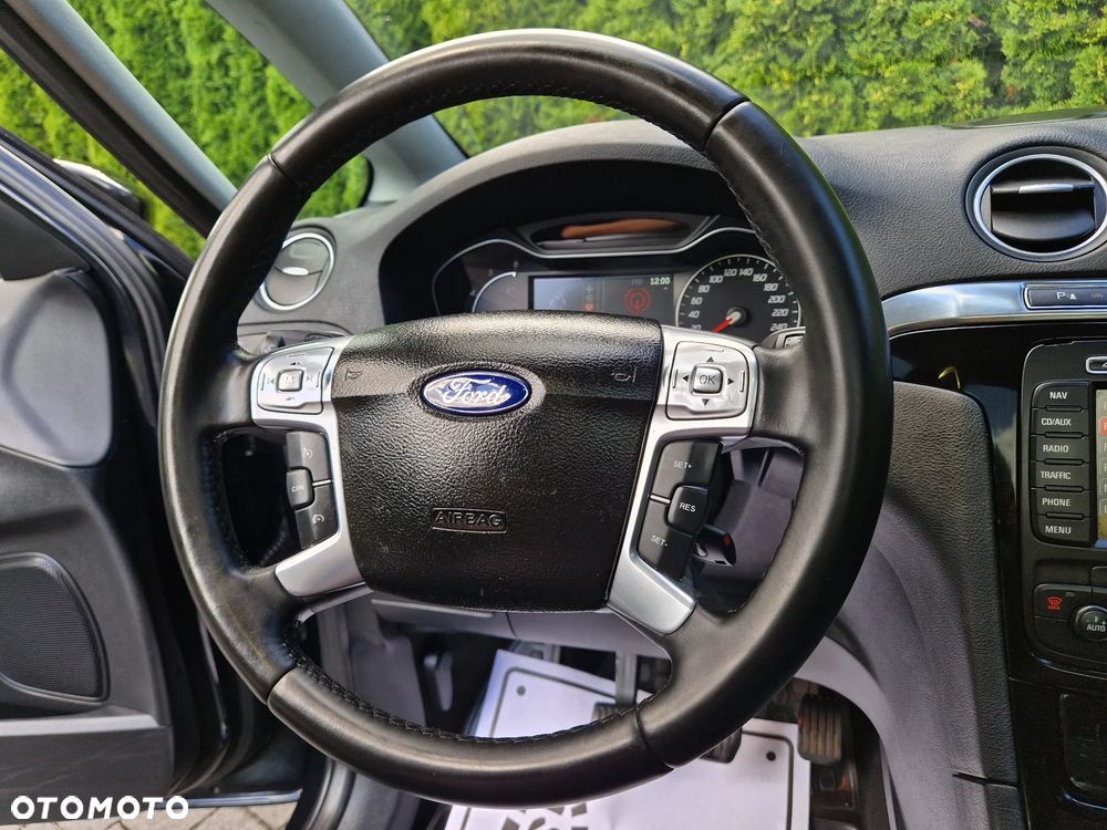 Ford S-Max - 30