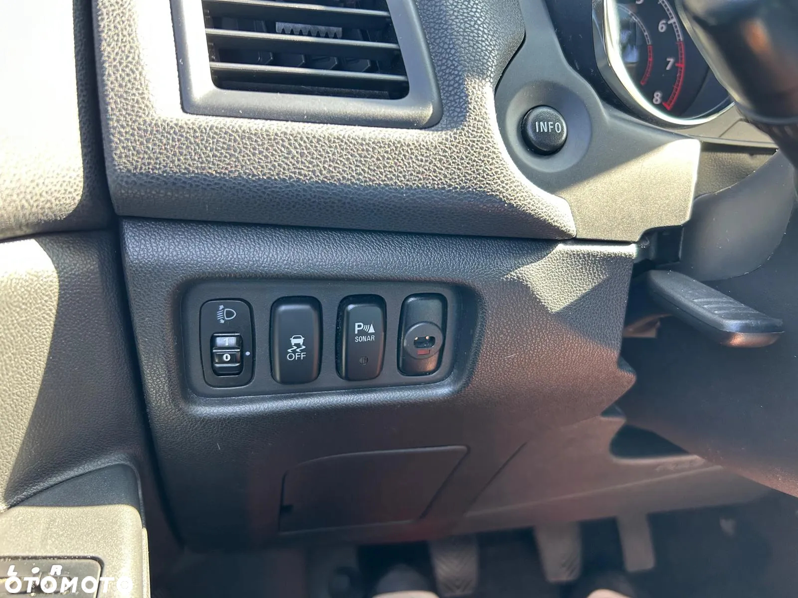 Mitsubishi ASX 1.6 Inform - 26