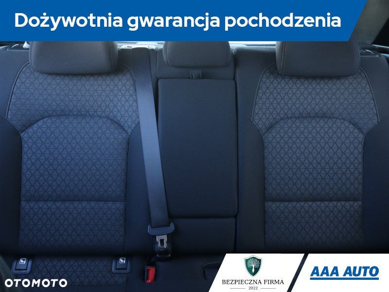 Kia Ceed - 12