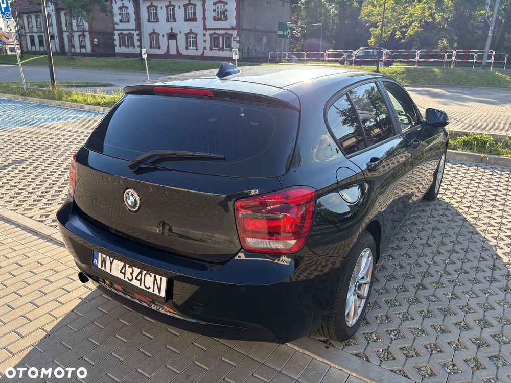BMW Seria 1 116d DPF - 4