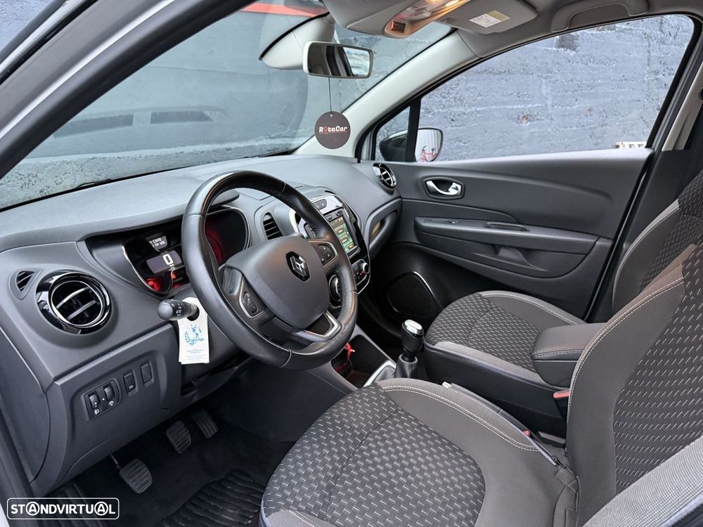 Renault Captur 0.9 TCE Exclusive - 2