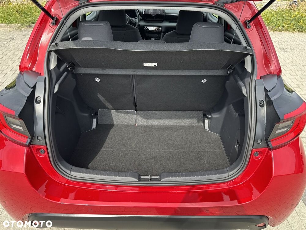 Toyota Yaris Hybrid 1.5 Style - 18