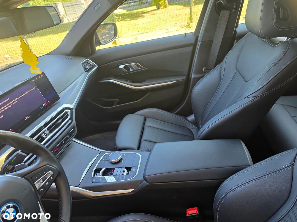 BMW Seria 3 - 18