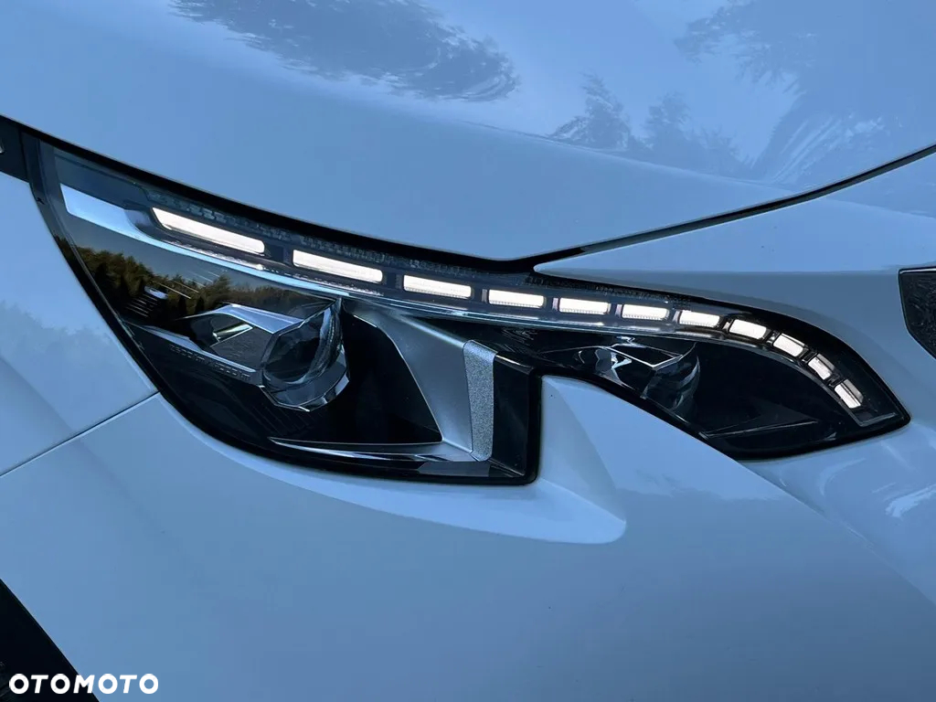 Peugeot 3008 1.2 PureTech Allure S&S - 22