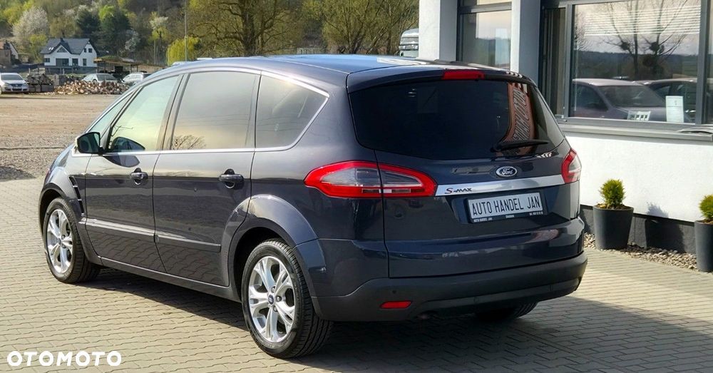 Ford S-Max - 16